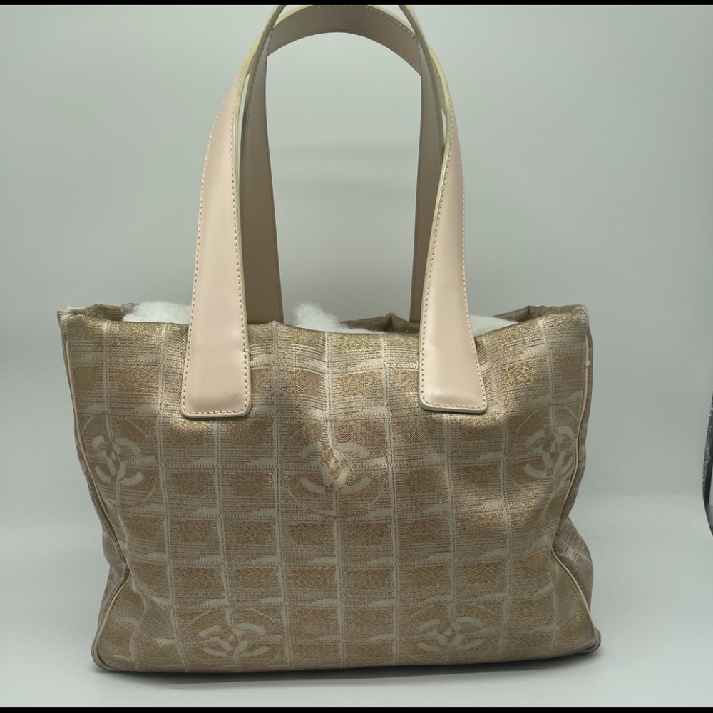 chanel medium tote